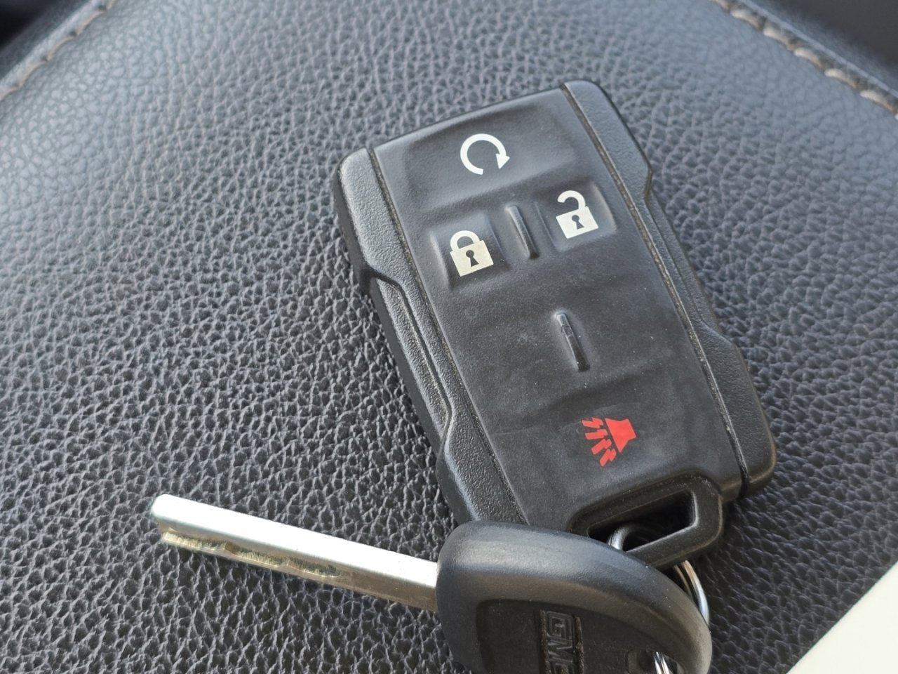 Used 2022 GMC Canyon Elevation w/ Elevation Premium Package image 32