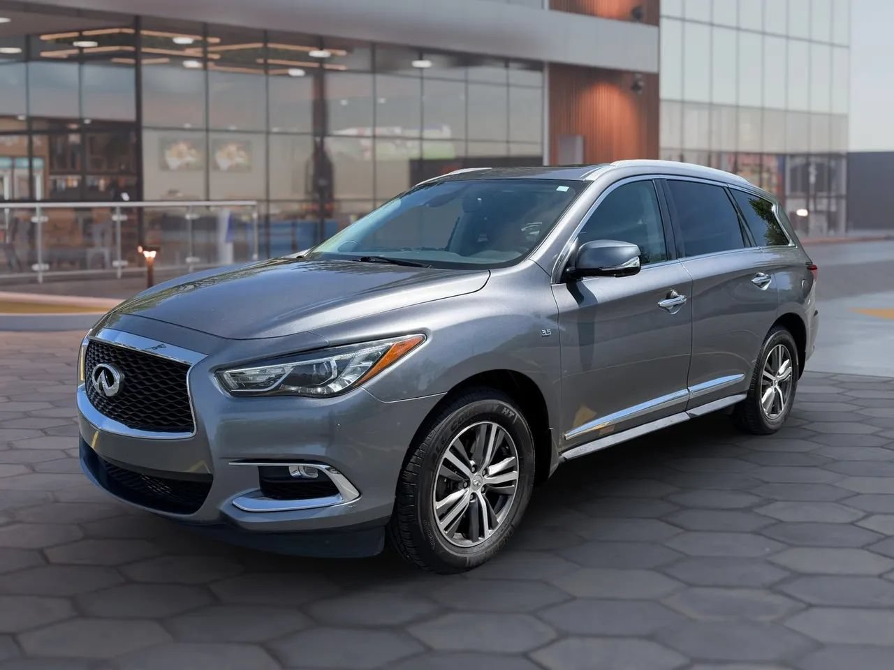 Used 2020 INFINITI QX60 Luxe AWD/4WD image 4