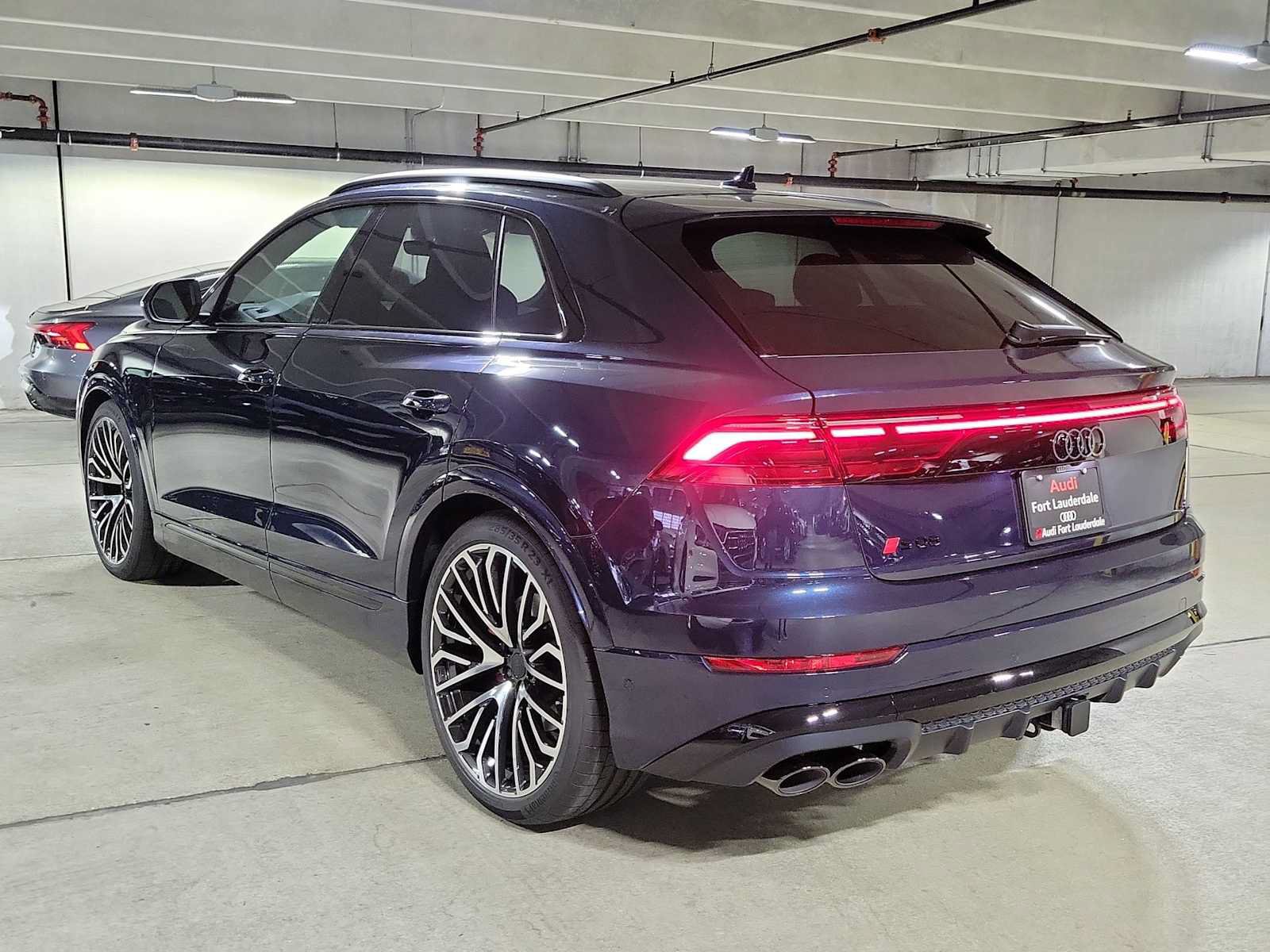 New 2026 Audi SQ8 Premium Plus AWD/4WD image 3