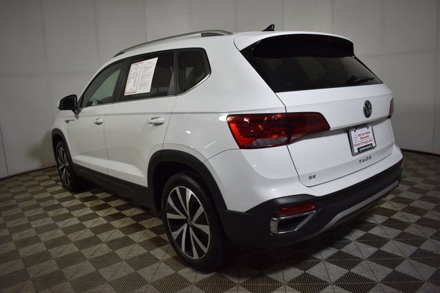 Used 2024 Volkswagen Taos SE FWD image 6