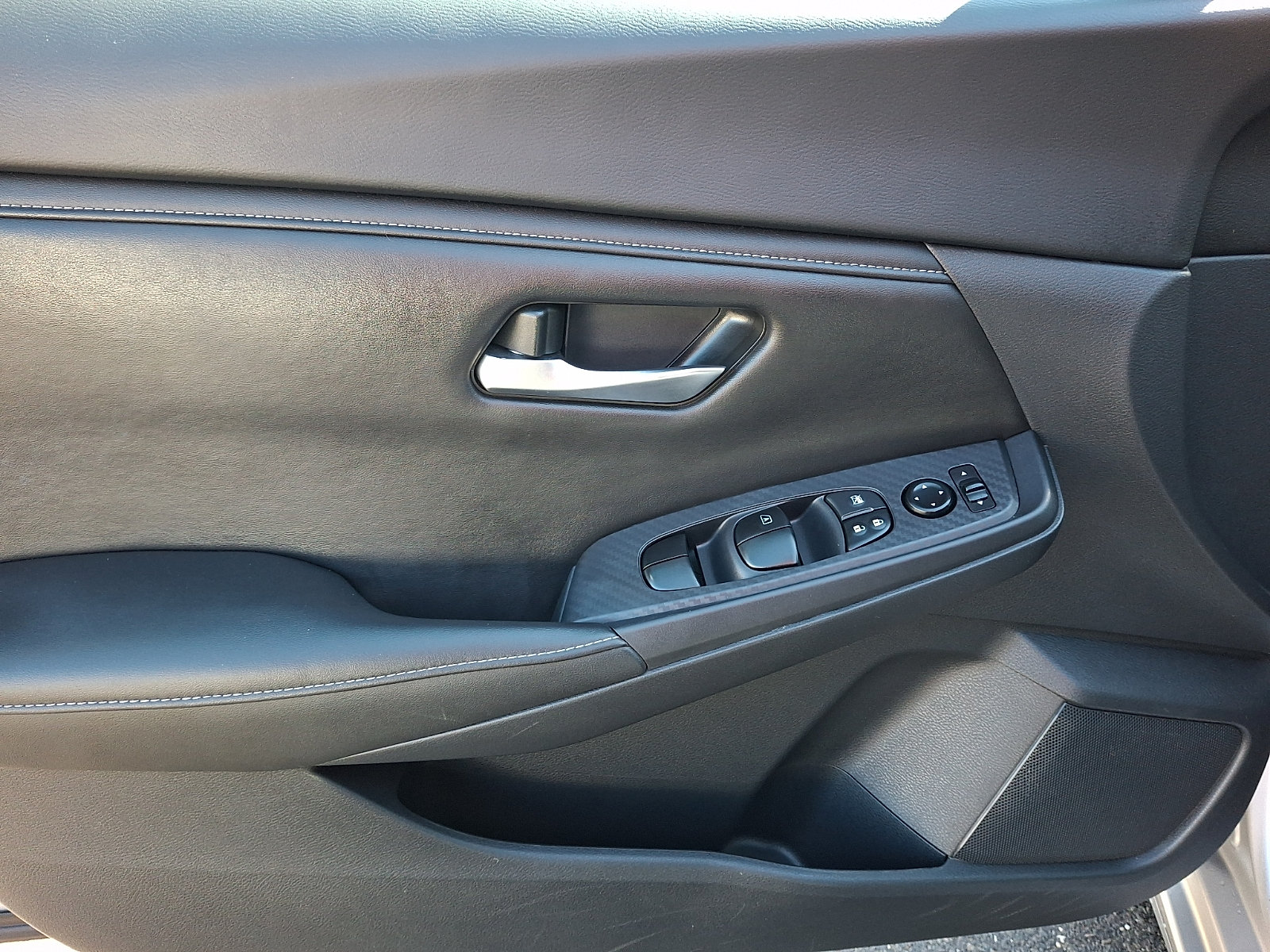 Certified 2023 Nissan Sentra S FWD image 15