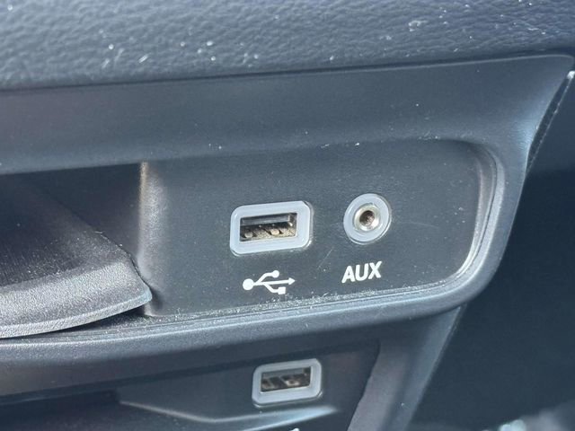 Used 2020 Chrysler Pacifica Touring-L Plus image 7