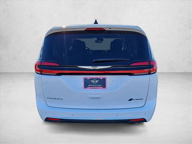 Used 2024 Chrysler Pacifica Limited FWD image 7