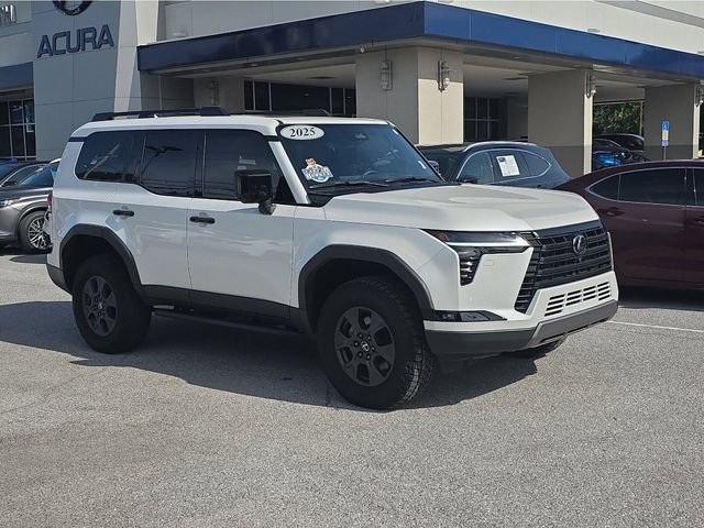 Used 2025 Lexus GX 550 AWD/4WD image 2
