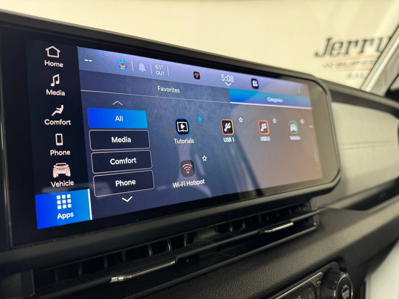 Used 2024 Jeep Gladiator Sport AWD/4WD image 24