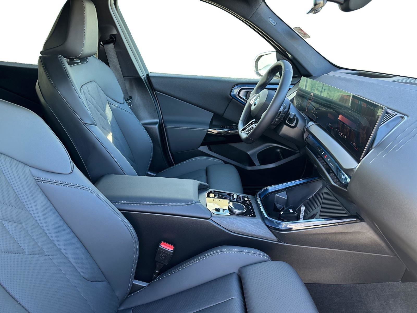 Used 2026 BMW X3 xDrive30 w/ Premium Package image 23