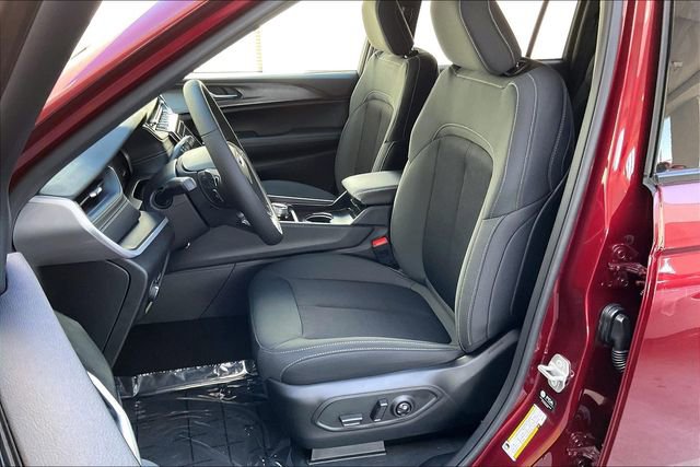 New 2026 Jeep Grand Cherokee Laredo X image 8