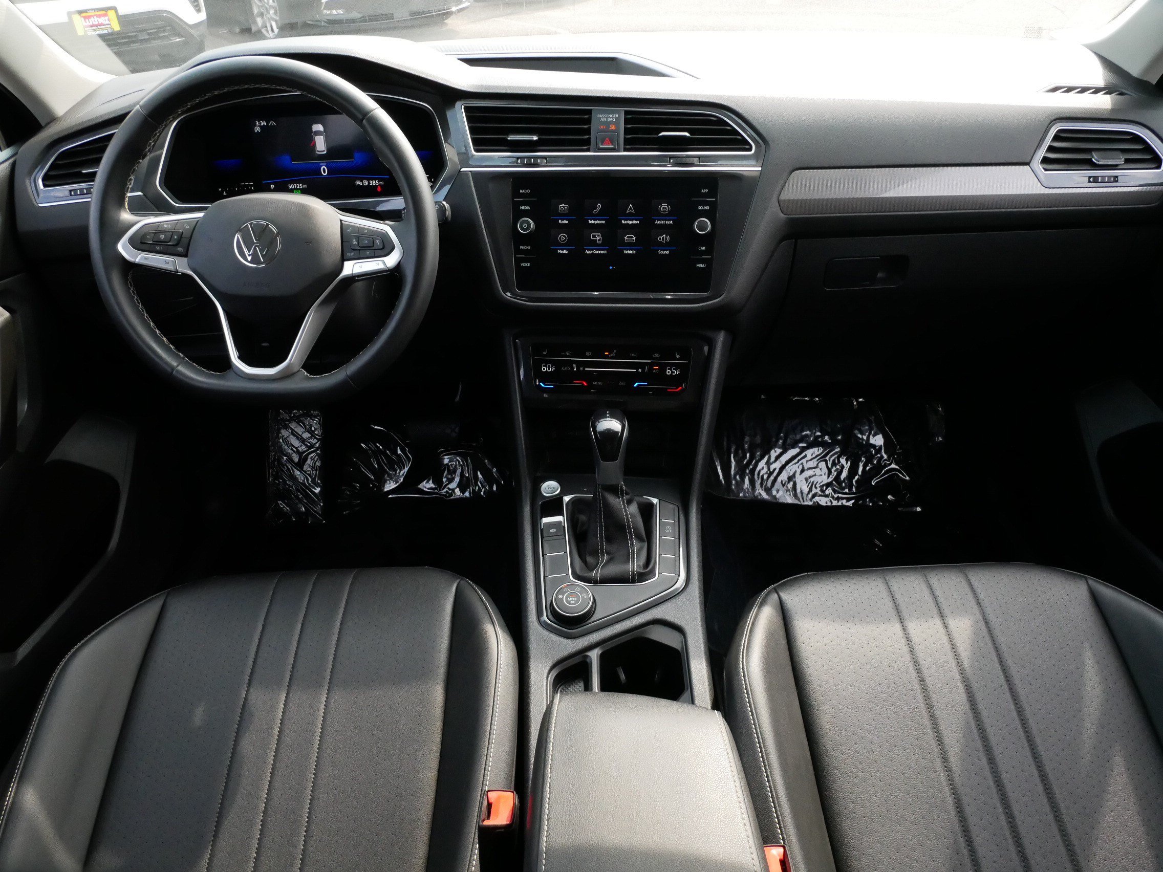 Certified 2023 Volkswagen Tiguan SE AWD/4WD image 10