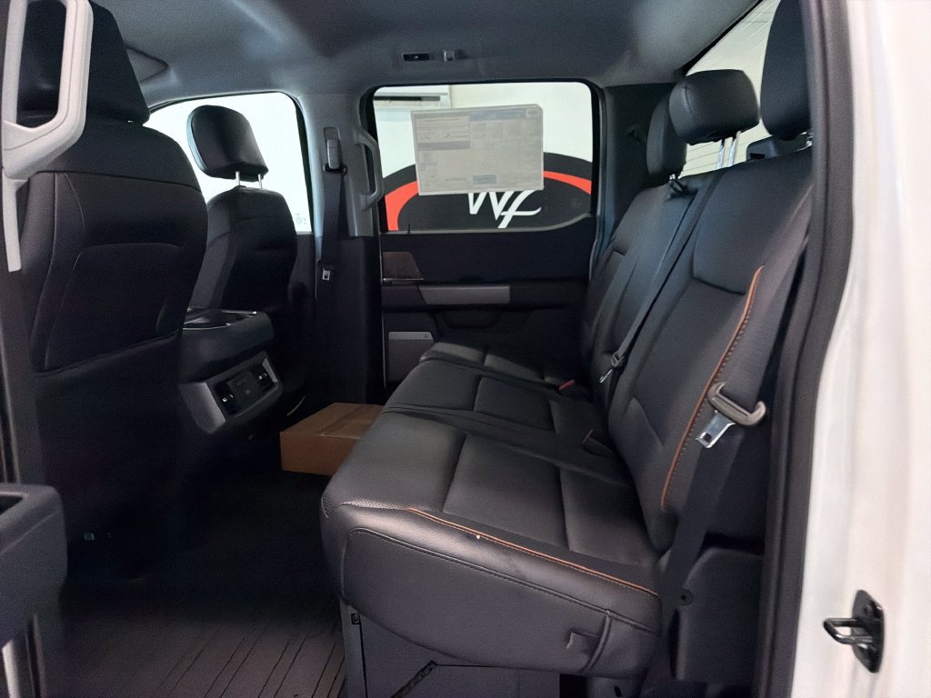 New 2027 Ford F250 Lariat w/ Black Appearance Package AWD/4WD image 13