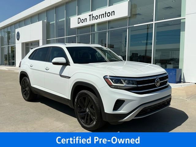 Certified 2023 Volkswagen Atlas Cross Sport SE w/ Black Wheel Package FWD image 1
