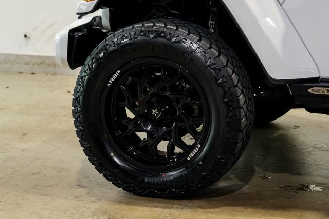 Used 2021 Jeep Wrangler Unlimited Sahara w/ Cold Weather Group image 9