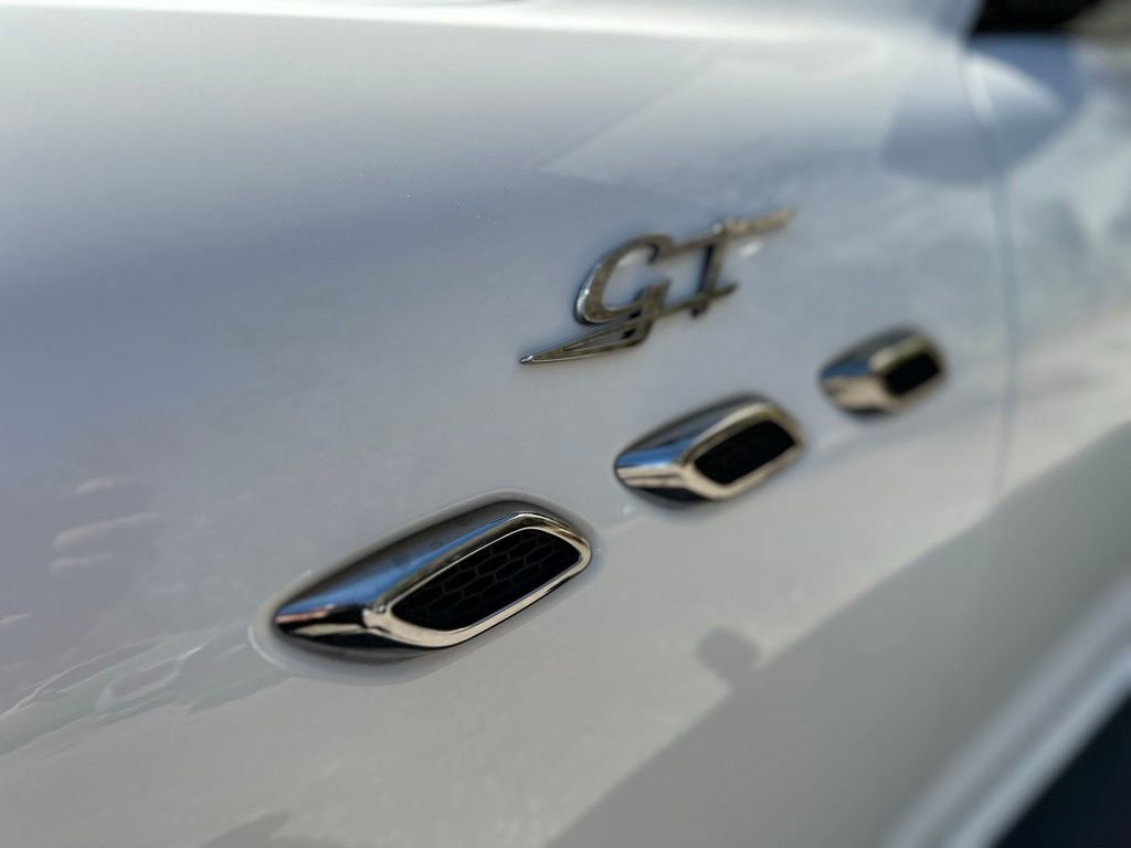 Used 2022 Maserati Levante GT image 15