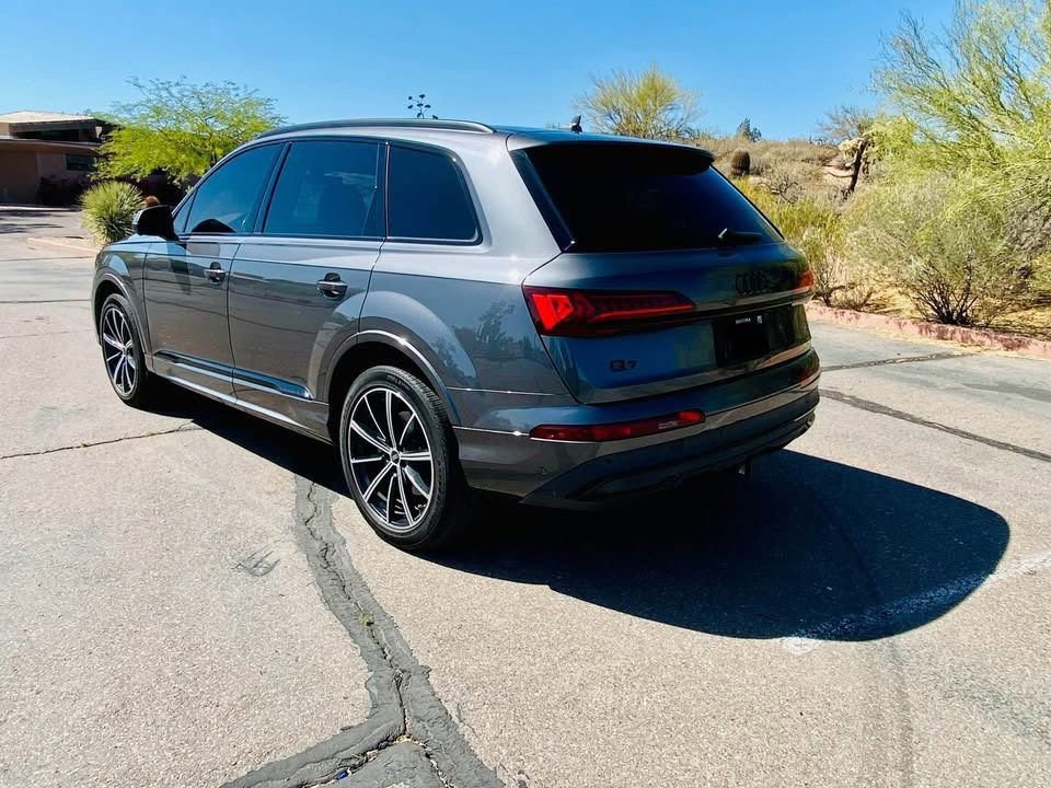 Used 2023 Audi Q7 3.0T Premium Plus AWD/4WD image 2