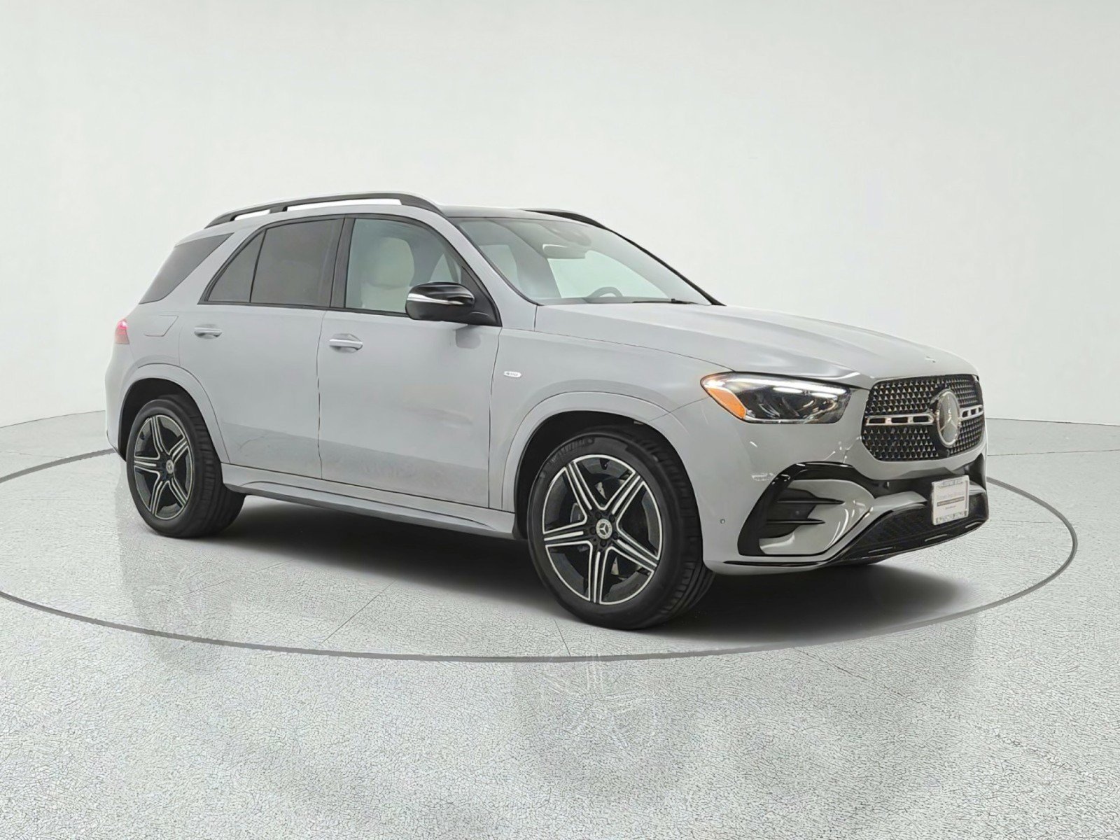 Certified 2025 Mercedes-Benz GLE 450e 4MATIC image 3