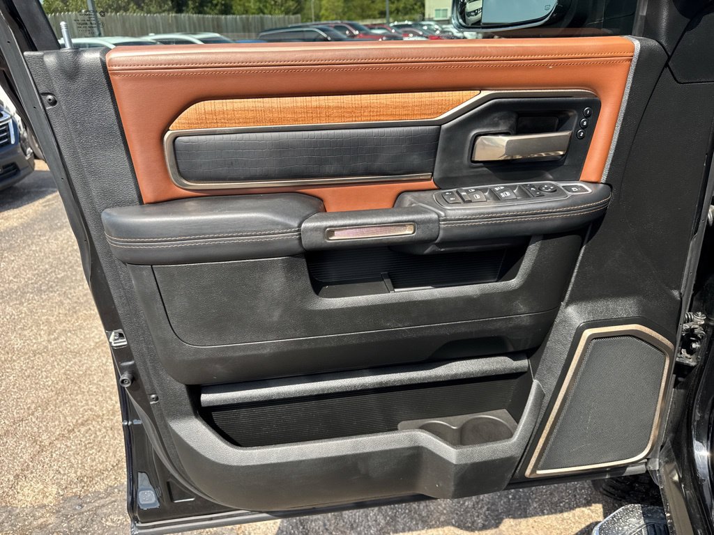 Used 2022 RAM 3500 Limited AWD/4WD image 36