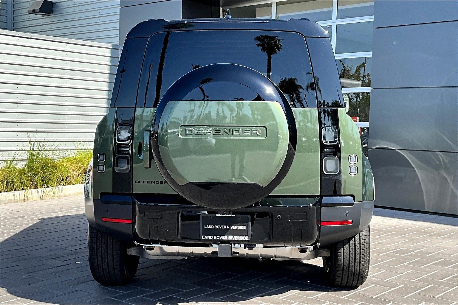 New 2026 Land Rover Defender 110 S image 4
