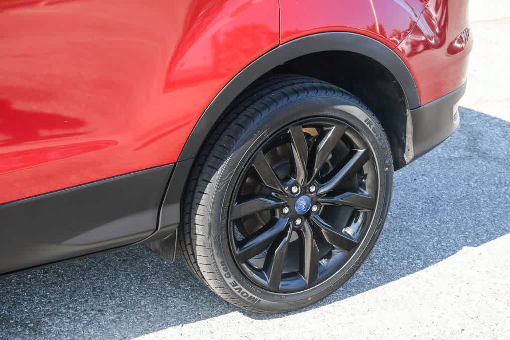 Used 2019 Ford Escape SE FWD image 12