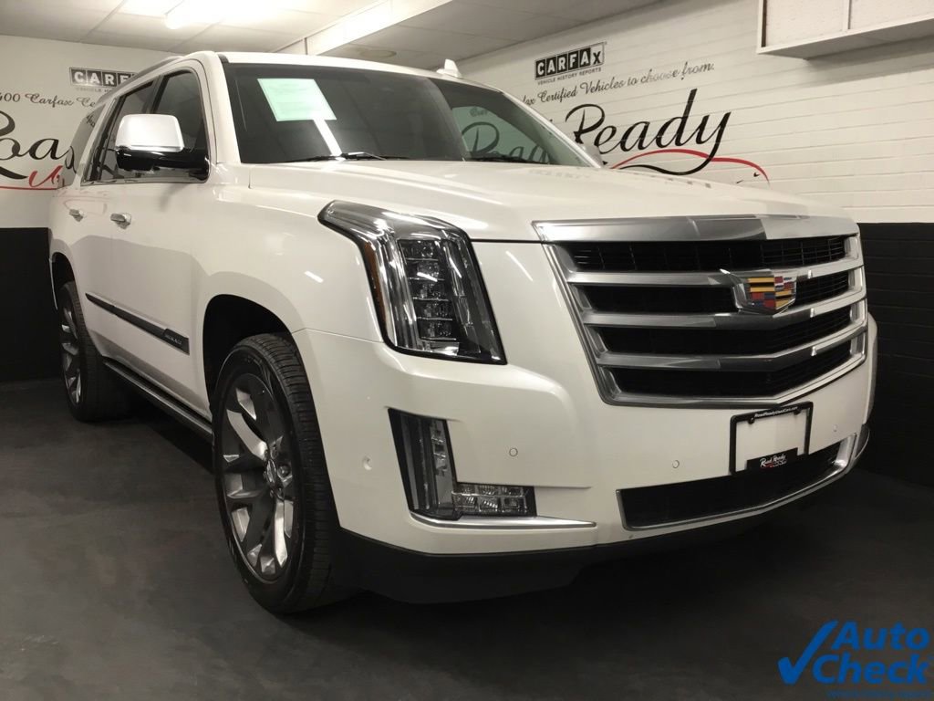 Used 2017 Cadillac Escalade Premium Luxury AWD/4WD image 3