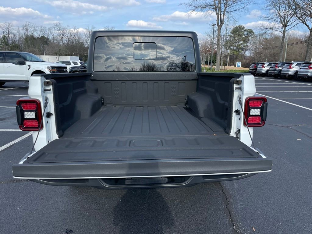 Used 2022 Jeep Gladiator Overland w/ LED Lighting Group image 41