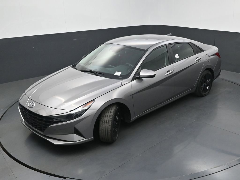 Used 2023 Hyundai Elantra Blue FWD image 30
