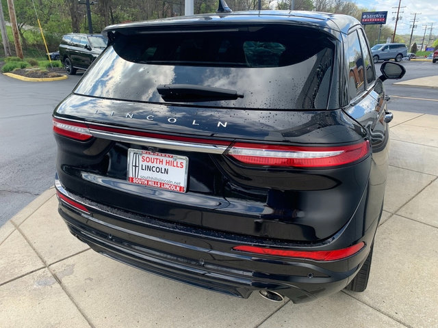 Used 2023 Lincoln Corsair AWD w/ Equipment Group 101A image 7