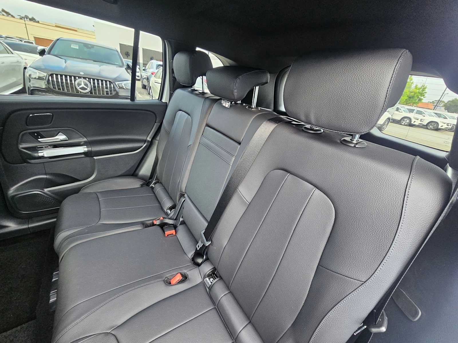 New 2026 Mercedes-Benz GLB 250 image 17