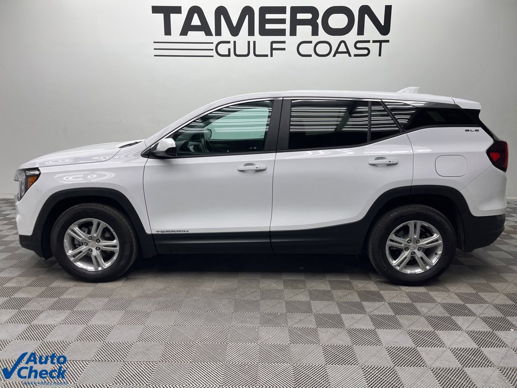 Used 2024 GMC Terrain SLE image 6
