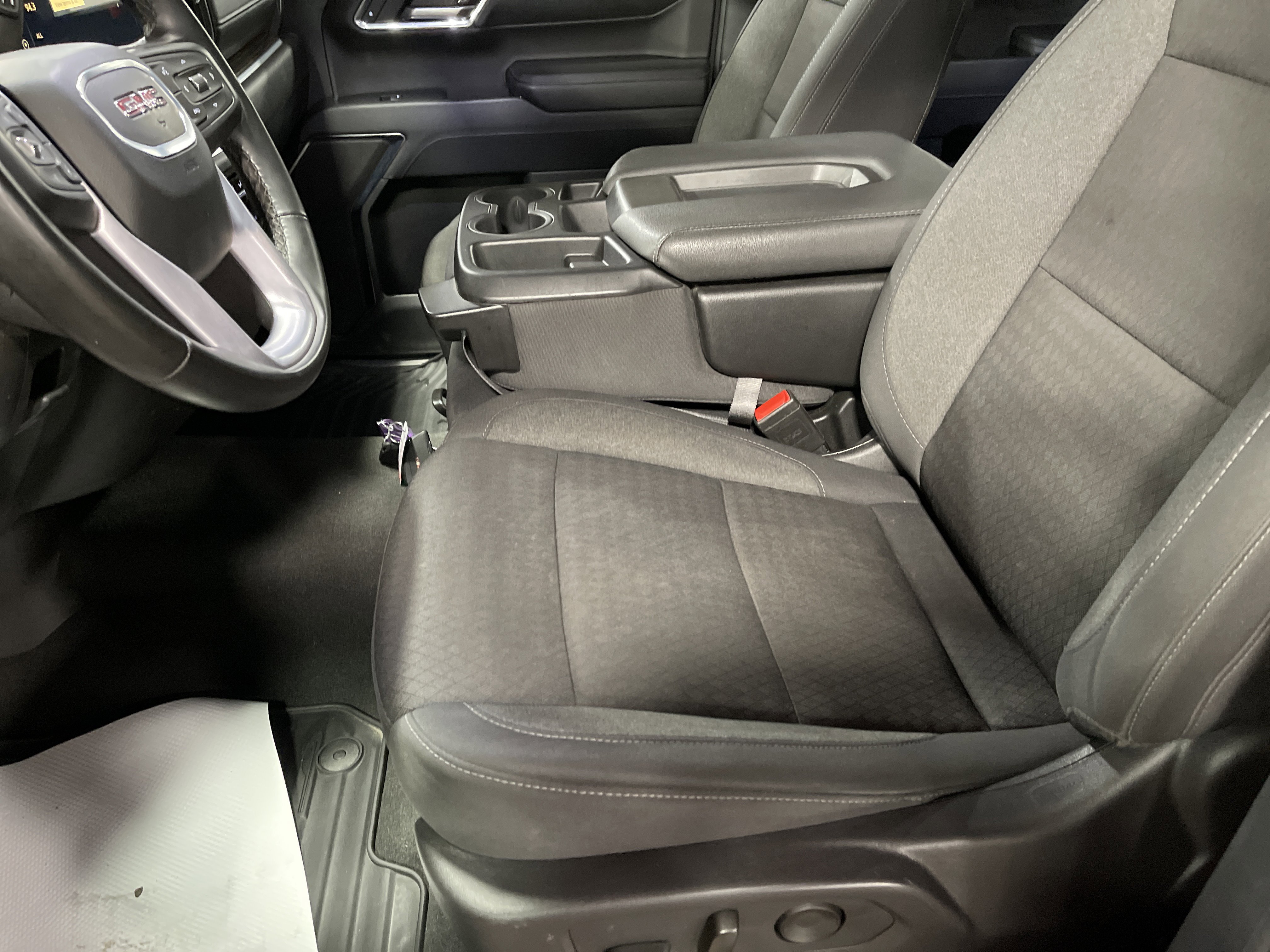 Used 2024 GMC Sierra 1500 Elevation image 11