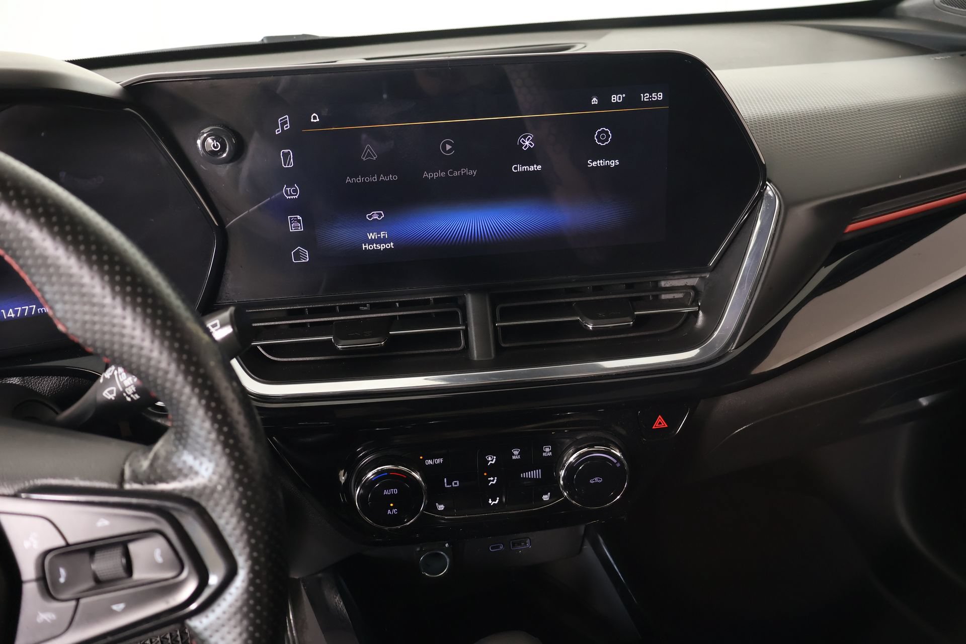 Used 2026 Chevrolet Trax RS w/ Sunroof Package FWD image 5