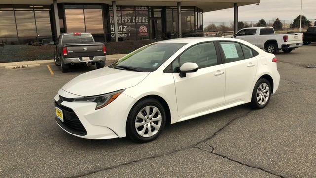 Used 2024 Toyota Corolla LE image 4