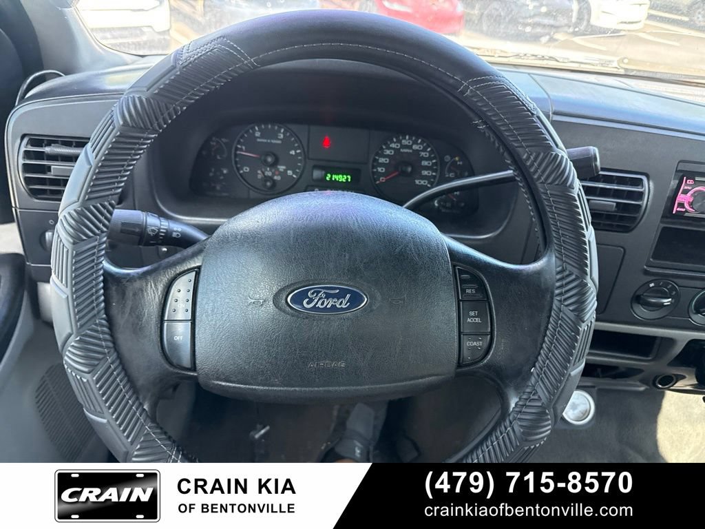 Used 2006 Ford F250 XL RWD image 19