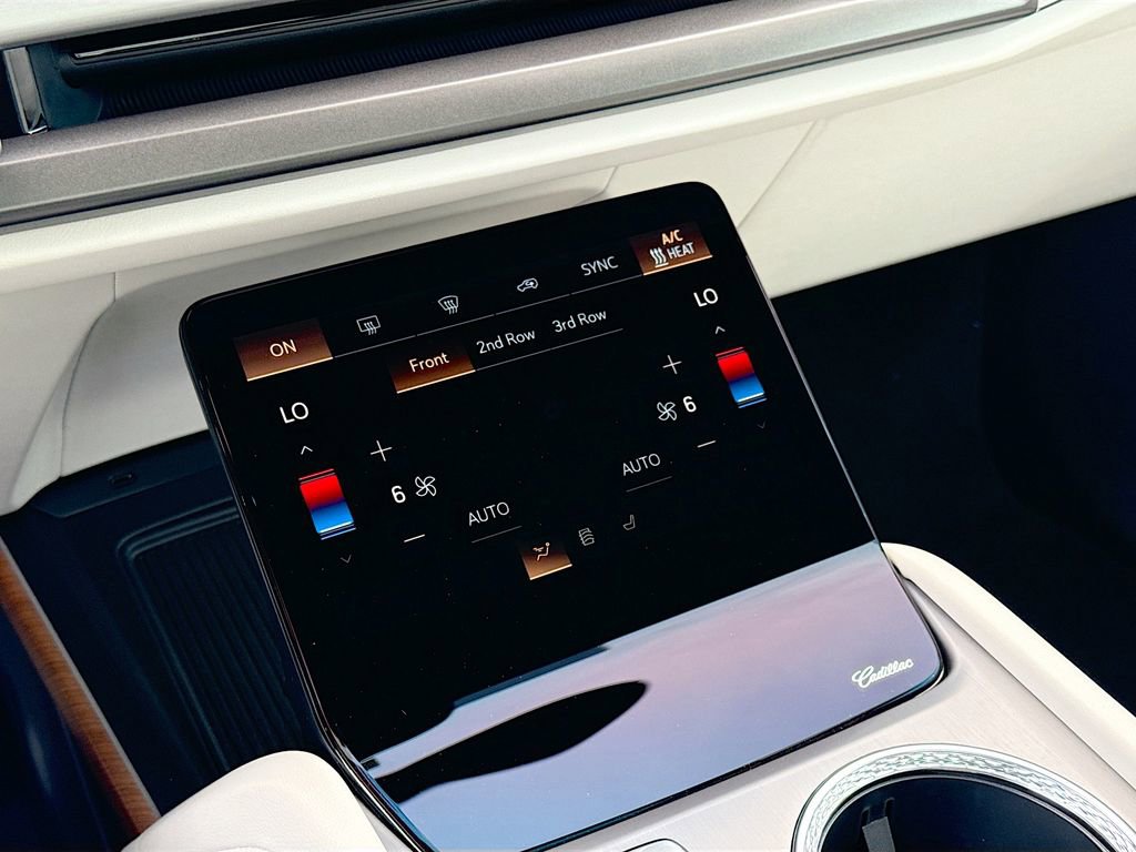 New 2026 Cadillac Vistiq Sport image 16