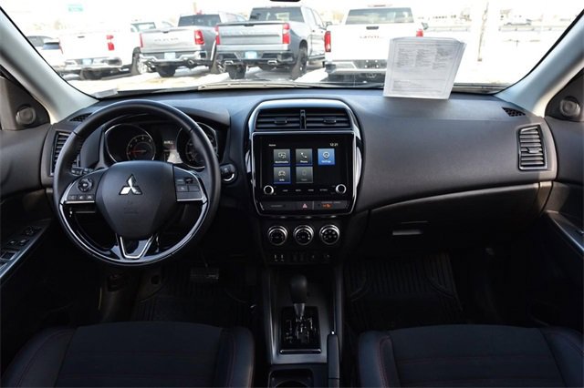 Used 2025 Mitsubishi Outlander Sport ES image 7