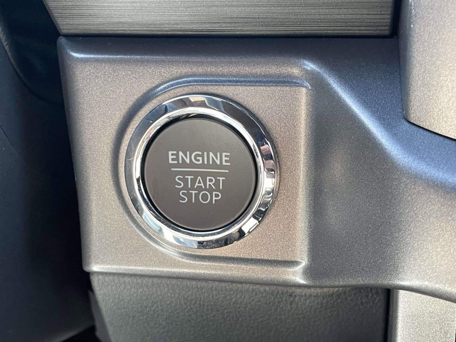 New 2025 Ford F150 XLT w/ Equipment Group 302A MID AWD/4WD image 16