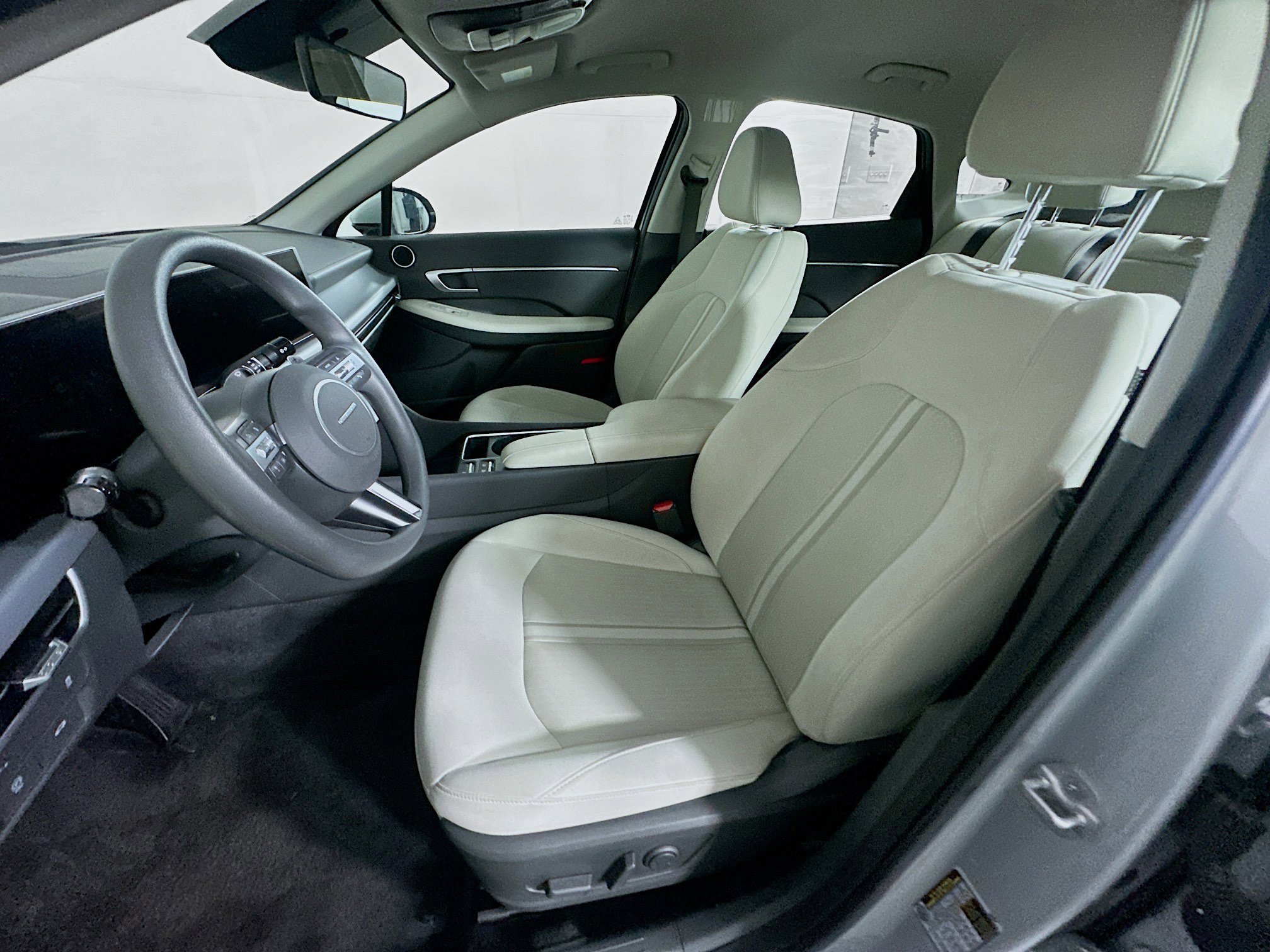 Used 2025 Hyundai Sonata SEL image 13