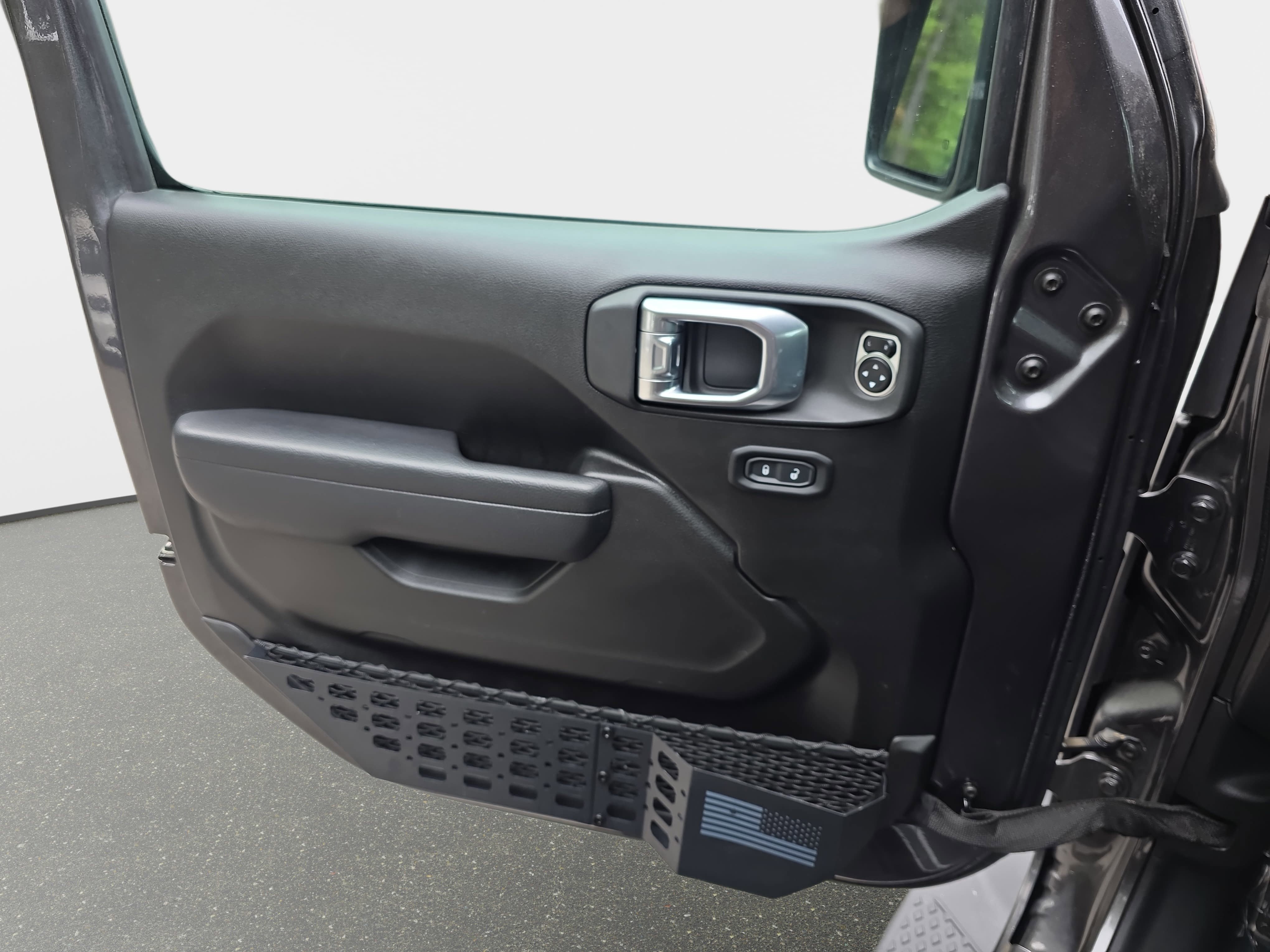 Certified 2023 Jeep Gladiator Sport AWD/4WD image 24
