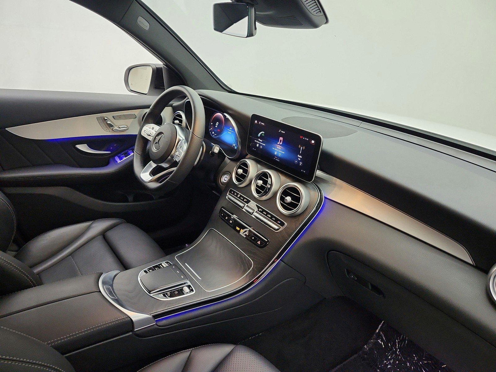 Used 2022 Mercedes-Benz GLC 300 image 17
