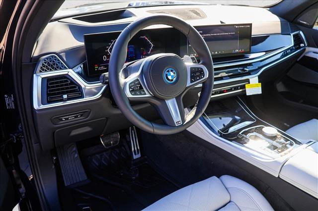 New 2026 BMW X5 xDrive50e image 10