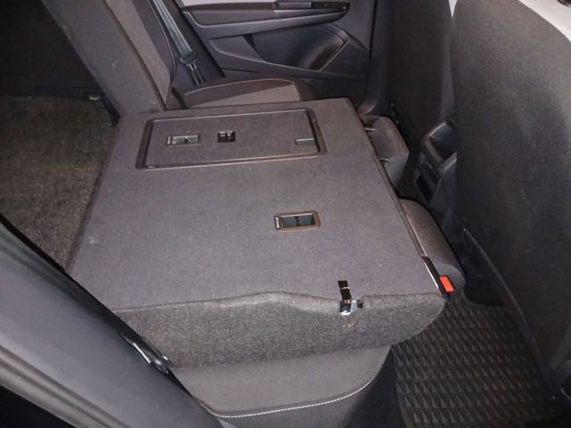 Used 2022 Volkswagen Taos S image 43