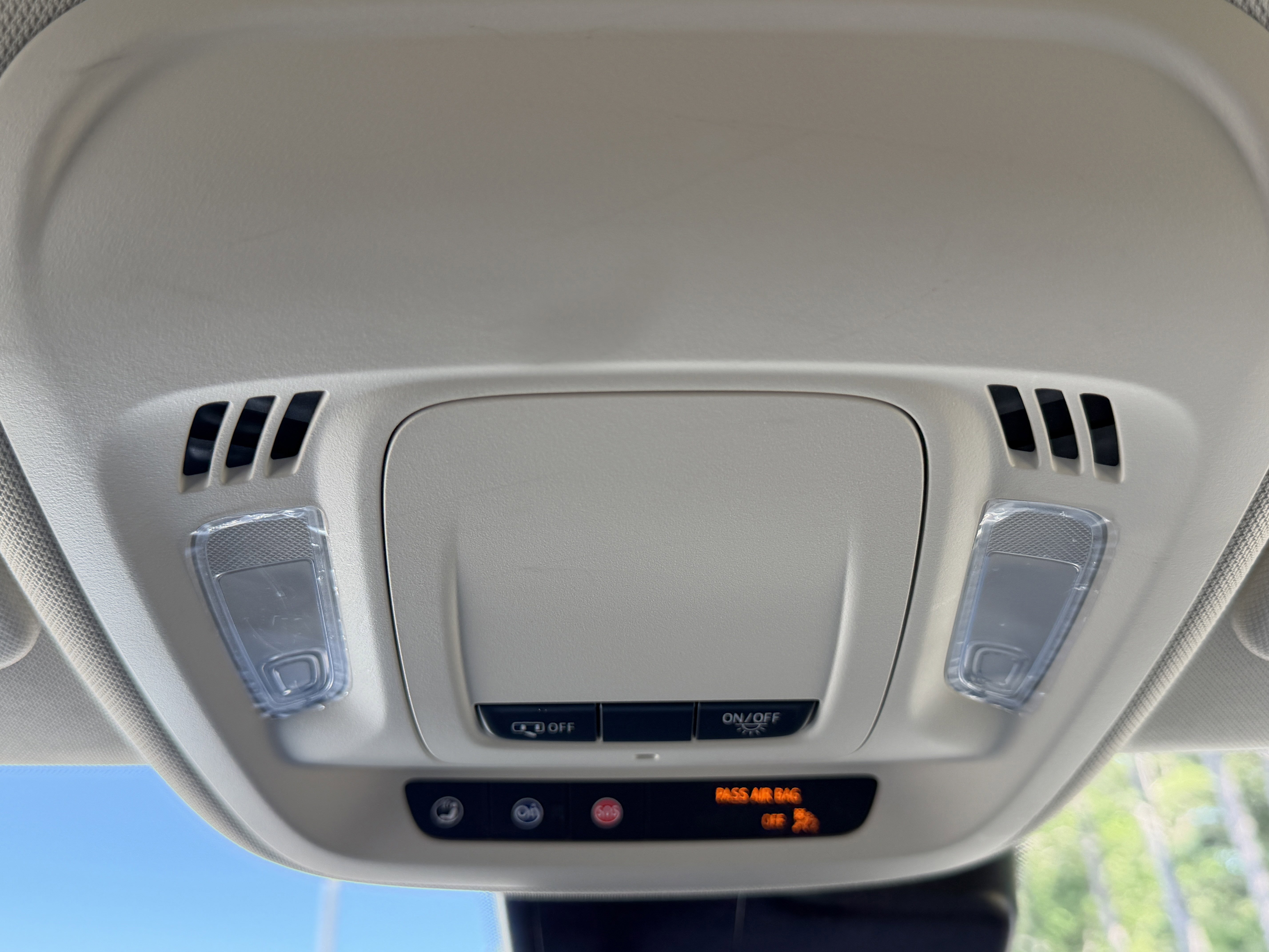 Used 2023 Buick Envision Preferred image 28