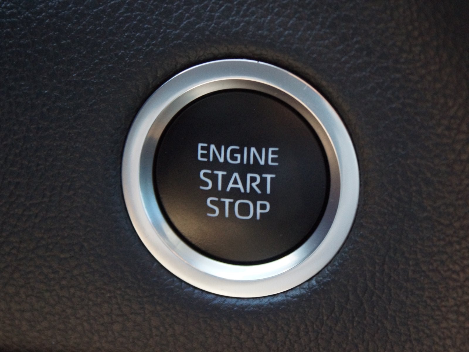 Used 2024 Toyota Tundra Limited AWD/4WD image 9