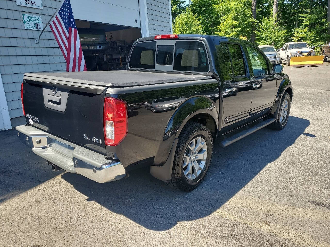 Used 2019 Nissan Frontier SL AWD/4WD image 7