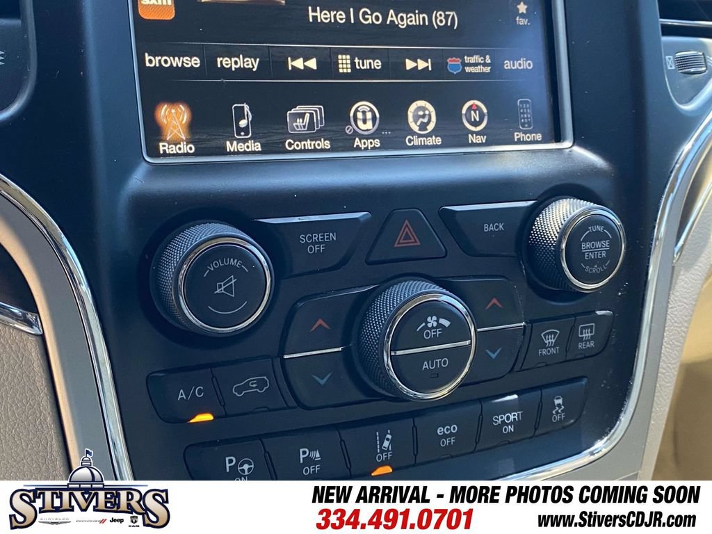 Used 2017 Jeep Grand Cherokee Overland w/ Jeep Active Safety Group AWD/4WD image 55