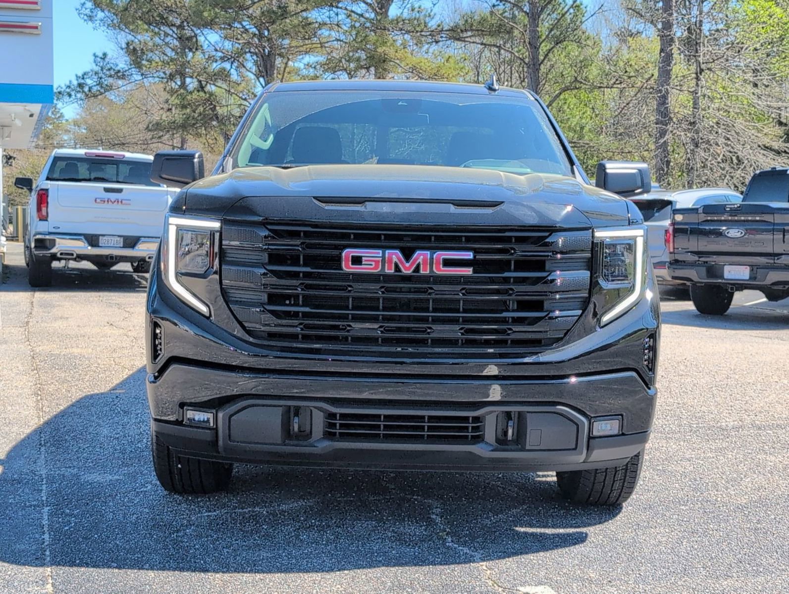 New 2026 GMC Sierra 1500 Elevation image 9