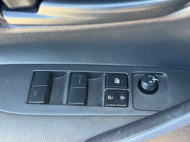 Used 2025 Toyota Corolla LE FWD image 8