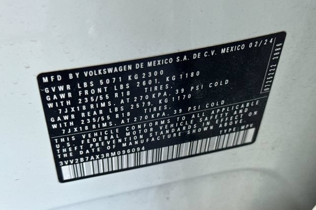 Used 2024 Volkswagen Tiguan SE AWD/4WD image 57