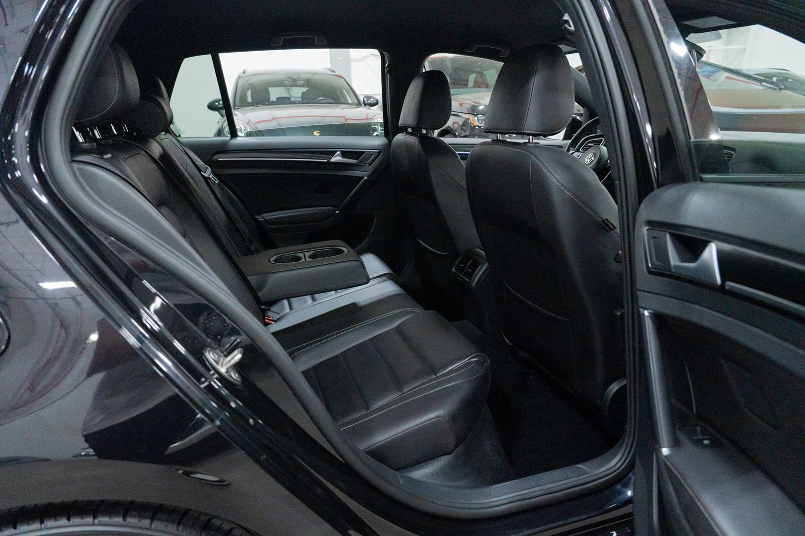 Used 2016 Volkswagen Golf 4-Door AWD/4WD image 20