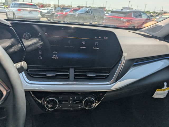 New 2026 Chevrolet Trax LT w/ Driver Confidence Package FWD image 19