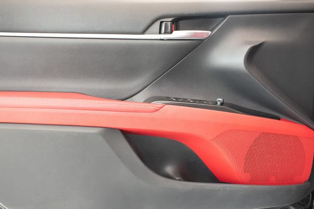 Used 2019 Toyota Camry XSE FWD image 21