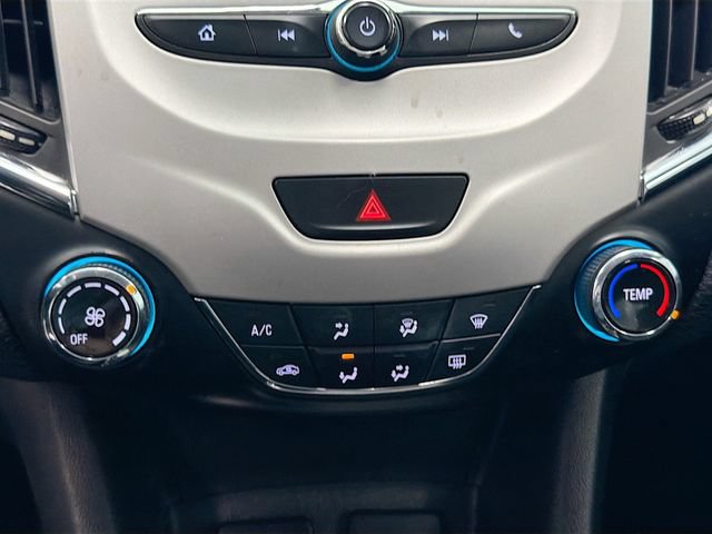 Used 2017 Chevrolet Cruze LS FWD image 17